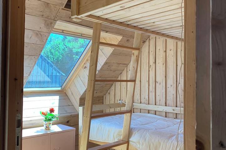 La Grange de la Gratade: a vacation rental where you can reconnect, recharge, and explore in Rochefort-Montagne, Regionaler Naturpark Volcans d'Auvergne
