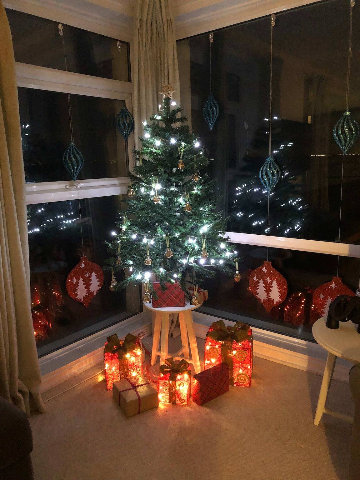 Entire apartment, Beachfront Apartment With Panoramic Sea Views in West Wittering, West Sussex