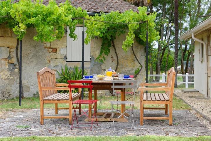 Location de vacances pour 7 personnes, avec jardin et vue à Labarde - 3