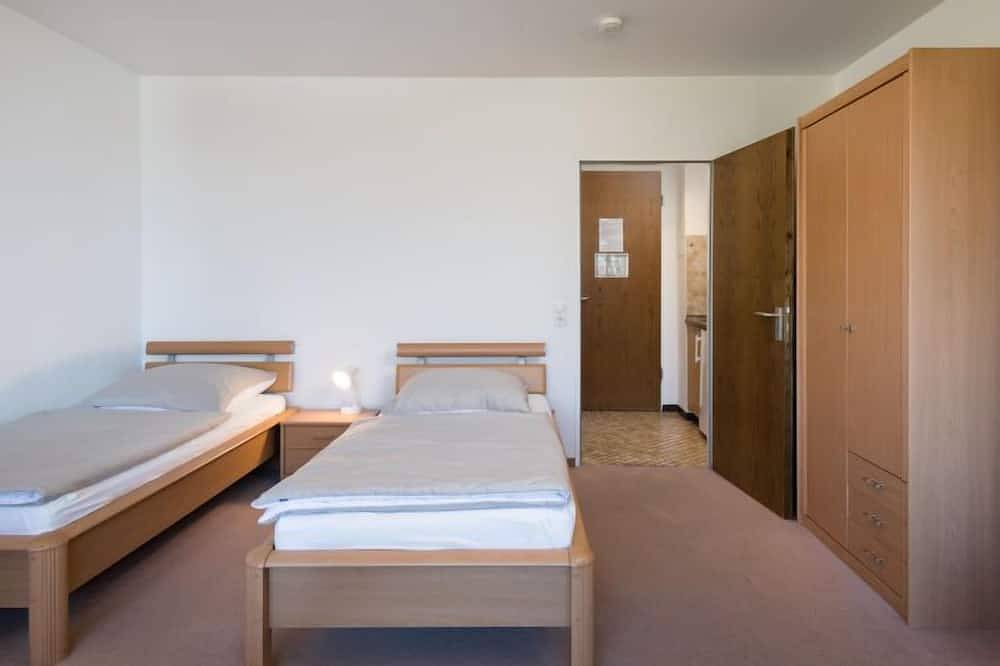 Ganze Wohnung, Baumblick (B610) by Interhome in Lahnstein, Mittelrhein