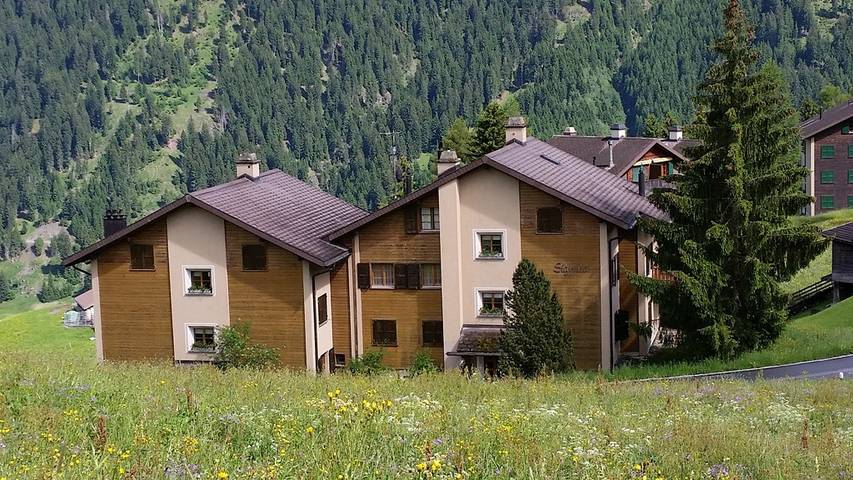 Ferienwohnung für 5 Personen, mit Balkon in Lumnezia