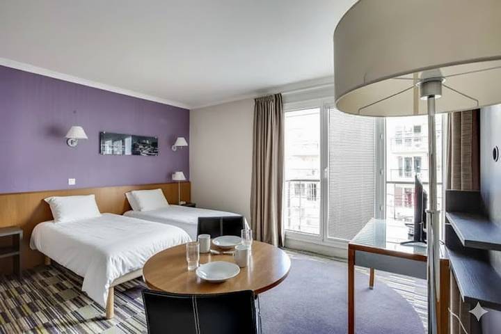 Studio pour 2 personnes, avec jardin et balcon