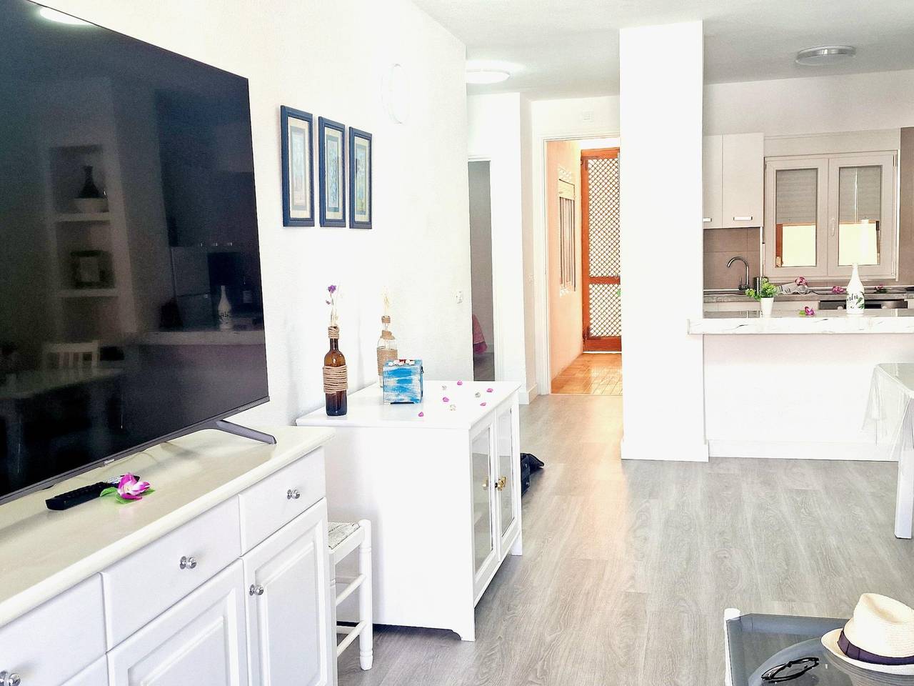 Apartamento vacacional entero, 203 Los Gigantes 2 Bedrooms new apartament in Playa de los Guíos, Santiago del Teide