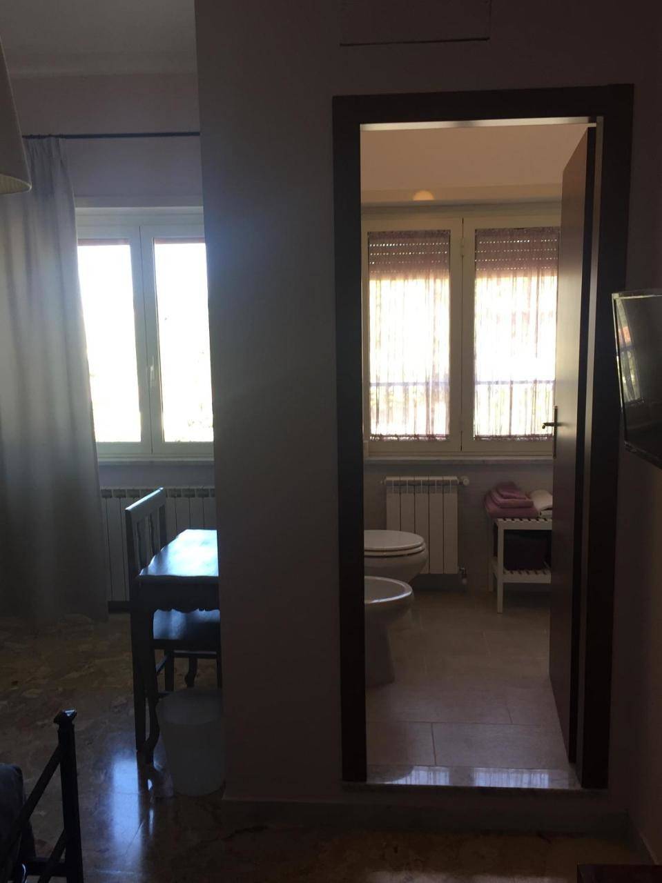 Double Room with Private Bathroom in Anguillara Sabazia, Lago di Bracciano