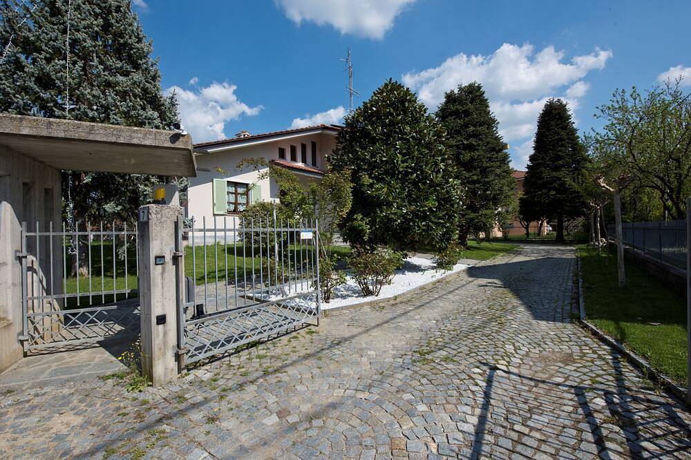 Appartement entier, Appartement Divina Commedia in Alba (Piemont), Langhe