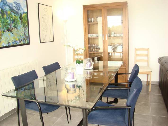 Location de vacances pour 8 personnes, avec jardin ainsi que vue et piscine à Cala Bona - 4