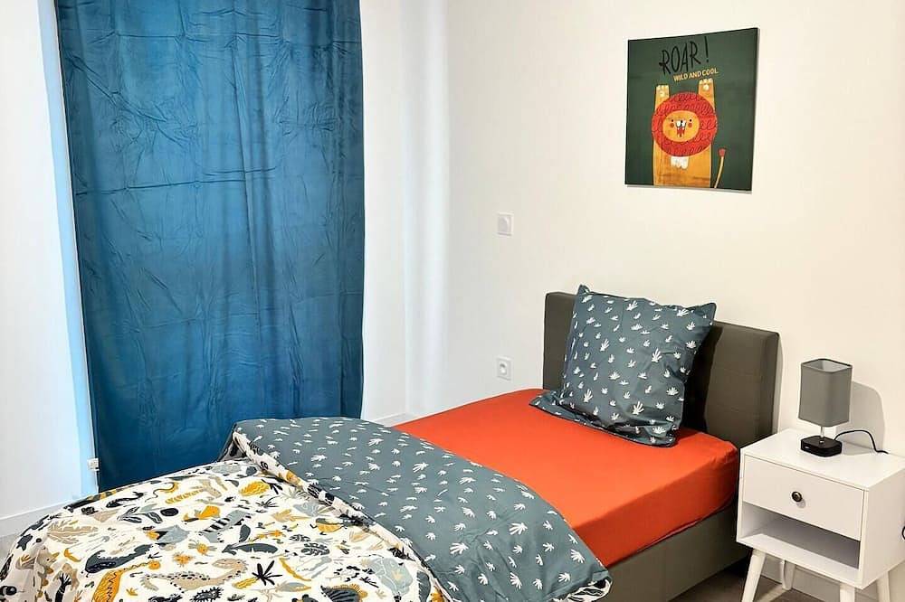 Entire apartment, Dream Stay T4 apartment 7 minutes from Disneyland in Magny-le-Hongre, Seine-et-Marne