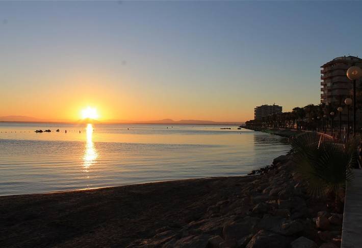 Apartamento entero, Ático con océano y lago in Los Miradores del Puerto, San Javier