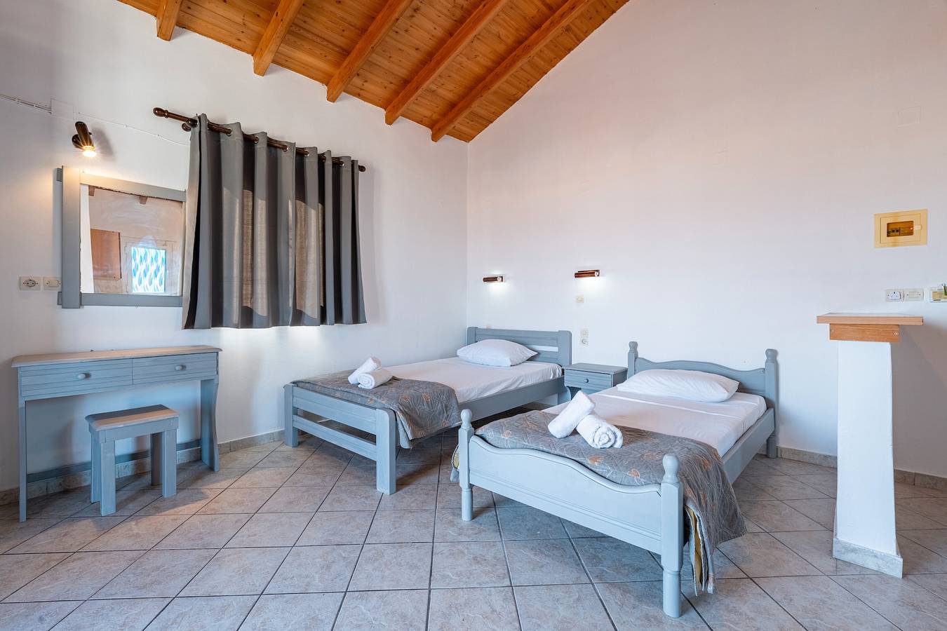 Hel studio-lejlighed, Studio Apartment 'Kavos Panorama 123' with Sea View, Wi-Fi  in Kavos, Korfu