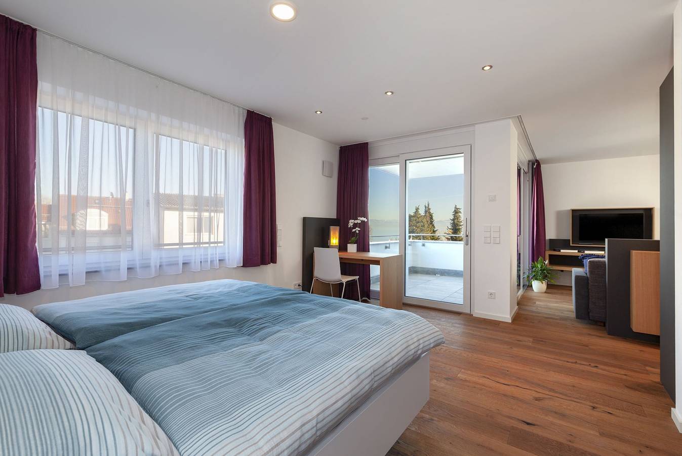 Ganze Wohnung, Ferienwohnung 'Süd-West Seeblick' in Immenstaad, Immenstaad am Bodensee