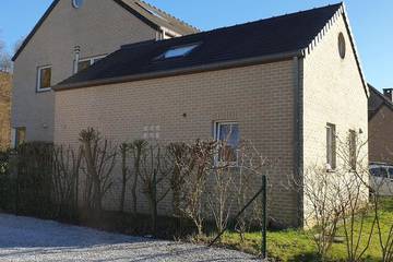 Gîte pour 3 personnes, avec jardin à Mont-Saint-Guibert