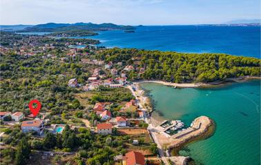 Ferienhaus für 14 Personen, mit Terrasse, kinderfreundlich auf Pasman
