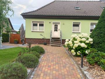 Ferienwohnung für 3 Personen, mit Garten und Terrasse in Malchow