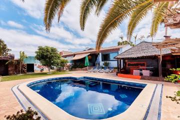 Holiday Home for 4 People in Adeje, South Tenerife, Photo 4