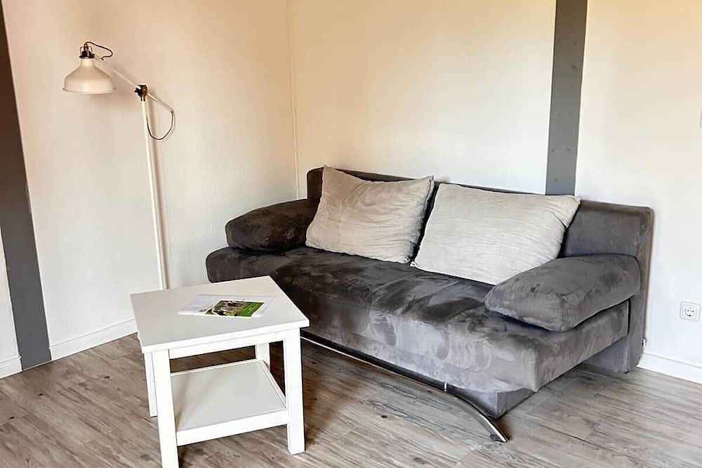 Ganze Wohnung, Ferienwohnung 'Seeadler' – komfortabel und zentral in Pellworm, Nordfriesische Inseln