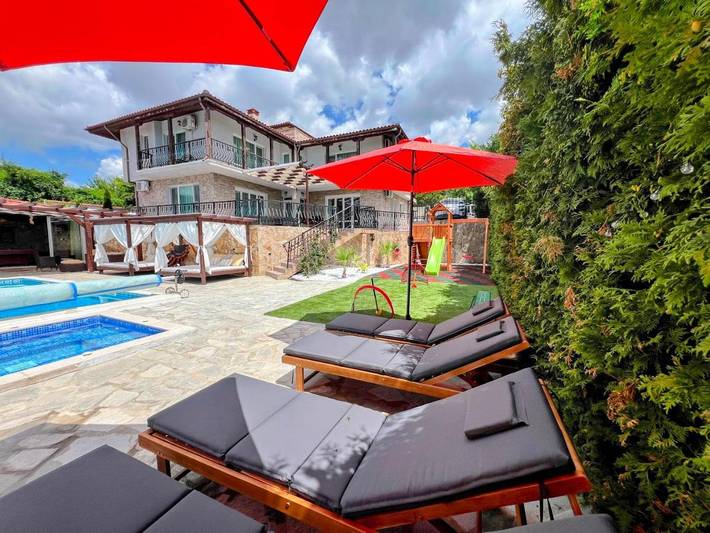 Villa pour 19 personnes, avec jardin ainsi que jacuzzi et piscine en Bulgarie - 2