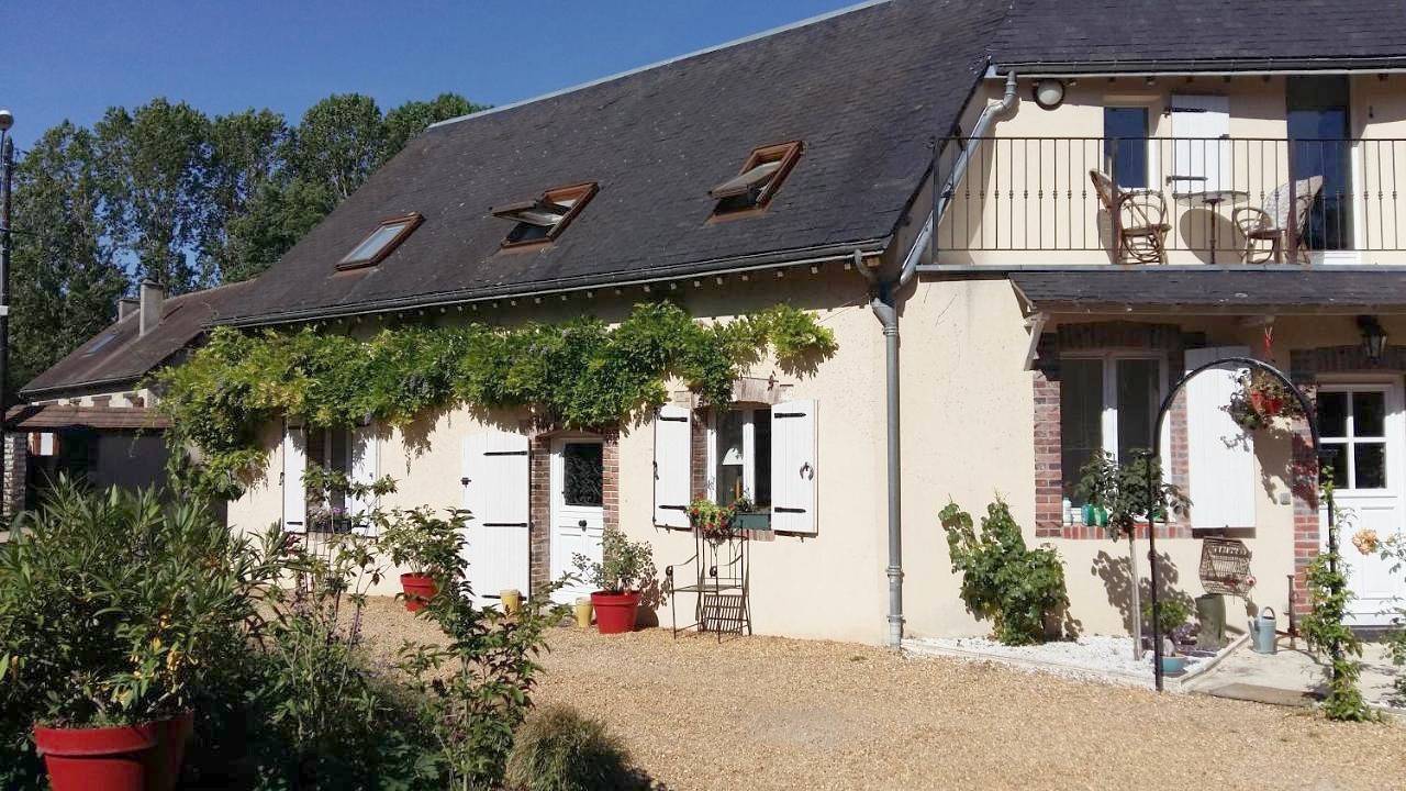 Family Double Room in Saint-Martin-de-Nigelles, Région de Chartres