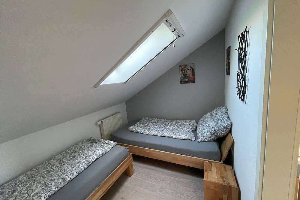 Ganze Wohnung, Ferienwohnung/App. für 2 Gäste mit 39m² in Neufraunhofen in Neufraunhofen, Ostbayern