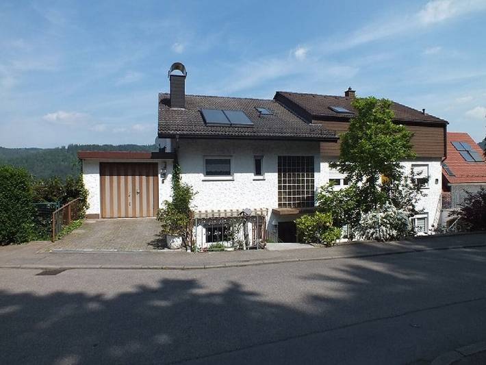 Ferienhaus für 4 Personen, mit Balkon und Terrasse sowie Garten in Eberbach