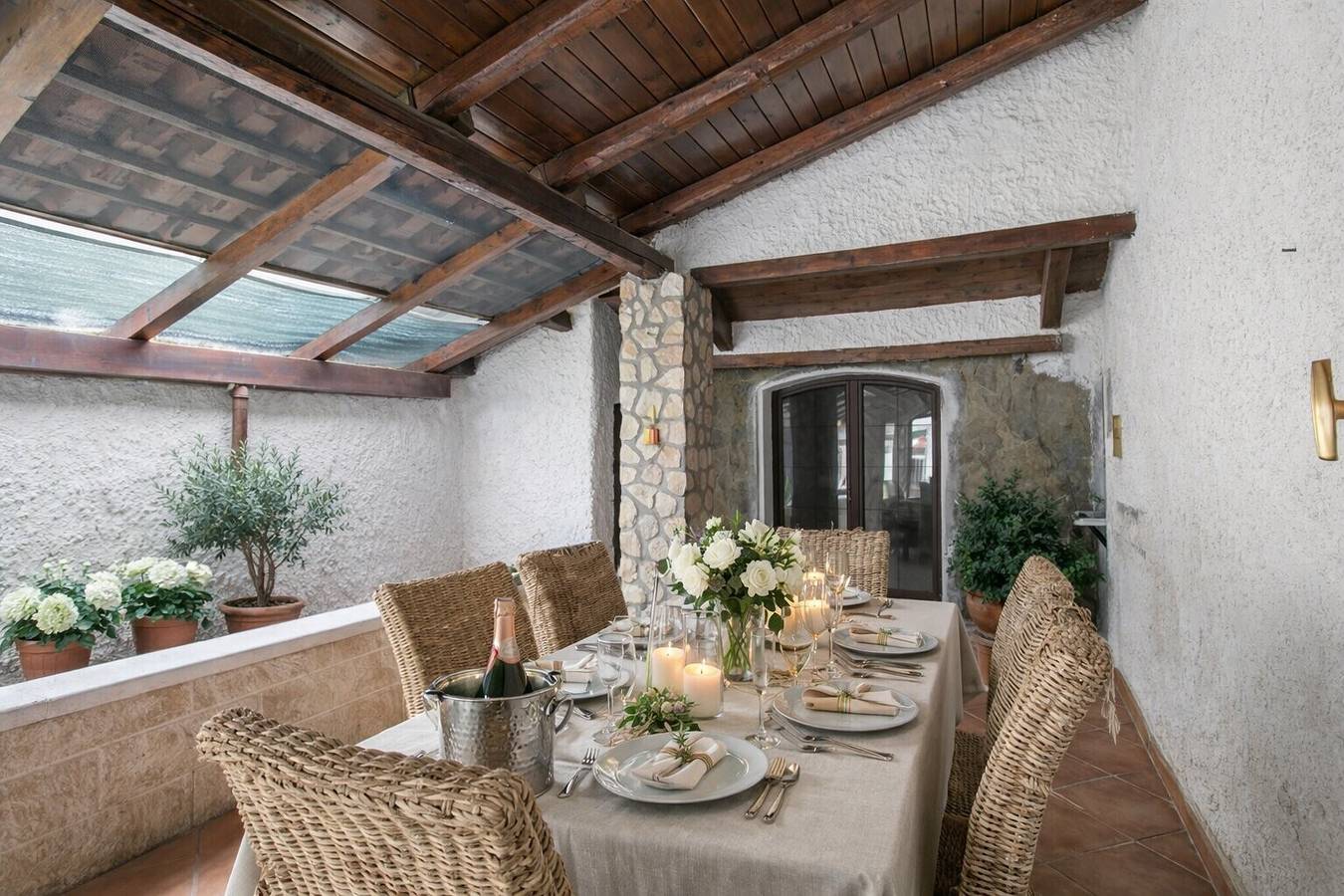 Villa 'Casa Al Mare' con terrazza privata, Wi-Fi e aria condizionata in Siracusa, Siracusa e dintorni