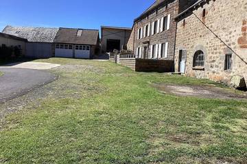 Location de vacances pour 8 personnes, avec jardin, animaux acceptés à Valuéjols