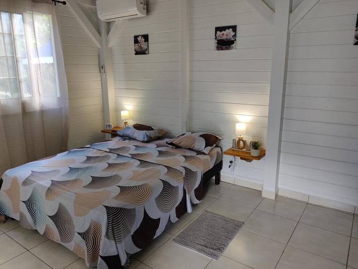 Gîte pour 2 personnes, avec terrasse et jacuzzi à Baillif - 4