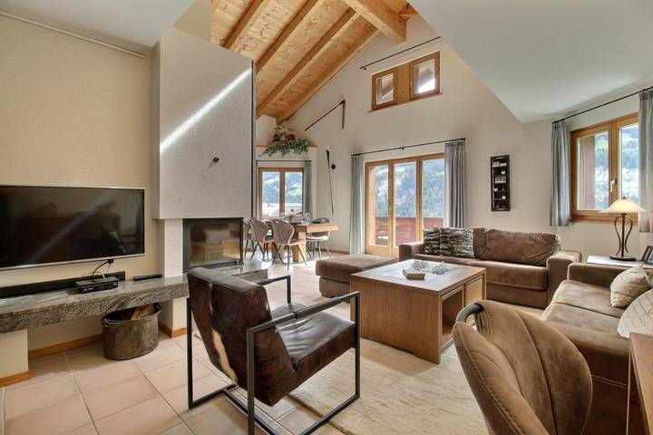 Hôtel pour 8 personnes, avec Balcon et Terrasse à Champéry