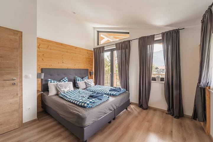 Chalet für 6 Personen, mit Balkon und Whirlpool sowie Garten in Inzell - 3