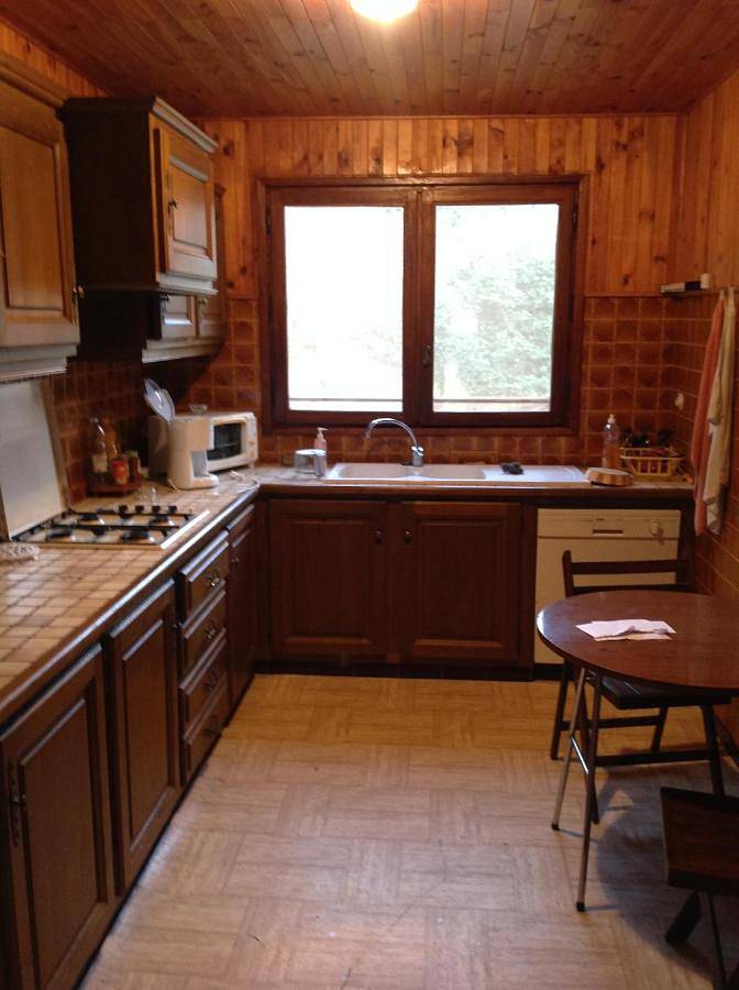 Location de vacances pour 8 personnes, avec vue ainsi que piscine et terrasse, animaux acceptés à Taulignan - 2