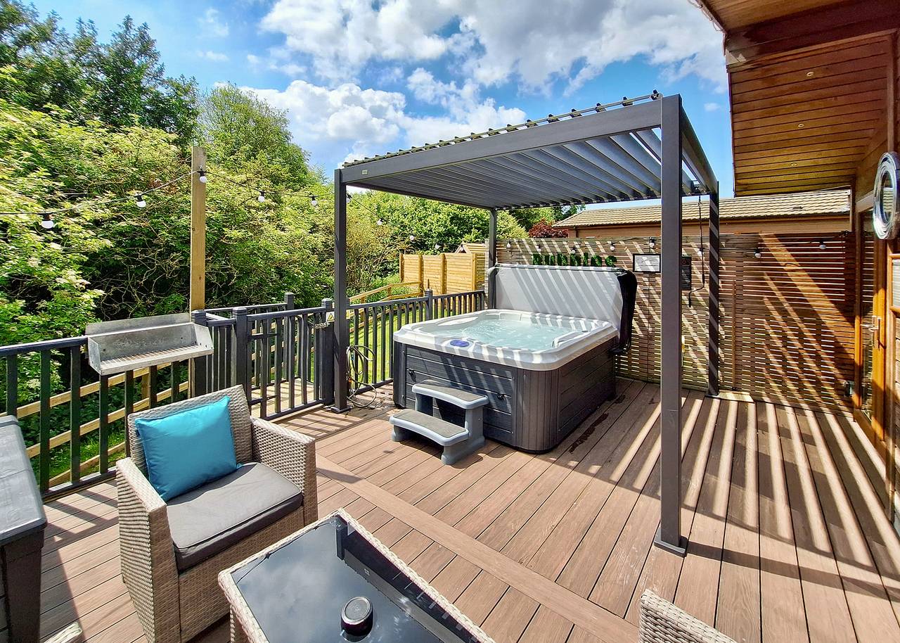 Spa Retreat (Pet Garden) in Skidby, East Riding of Yorkshire