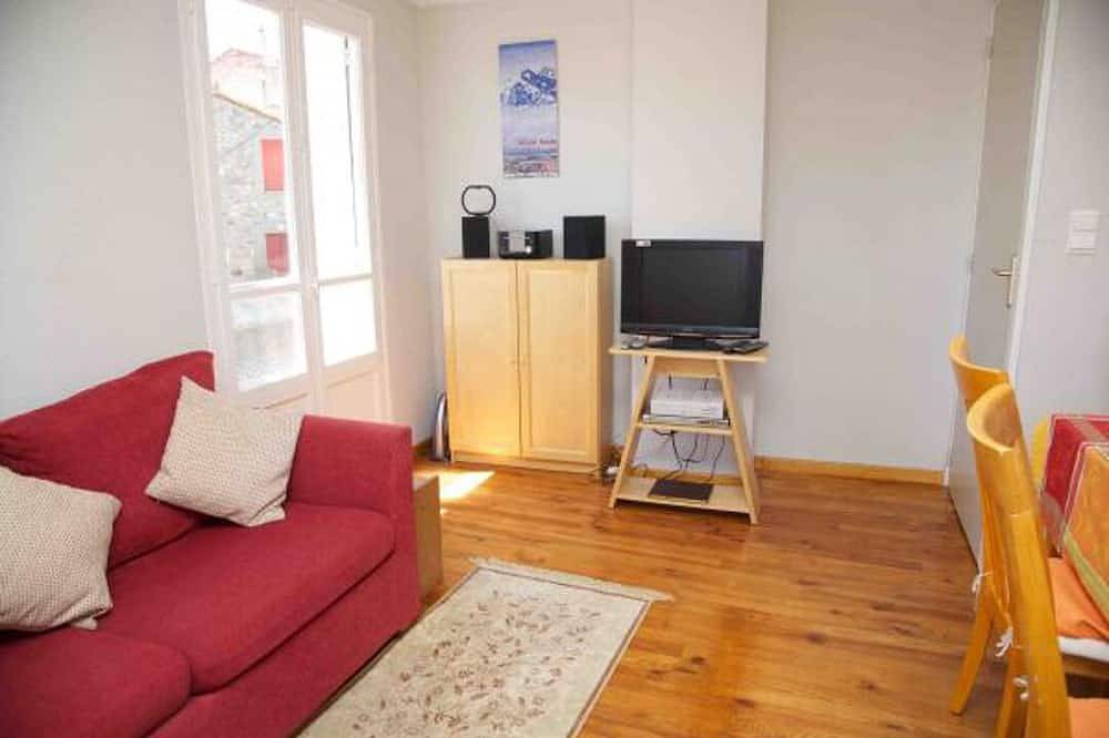 Maison Anis, 3 Bedrooms, Sleeps 6 - Great views of Mount Canigou! in Marquixanes, Région de Prades