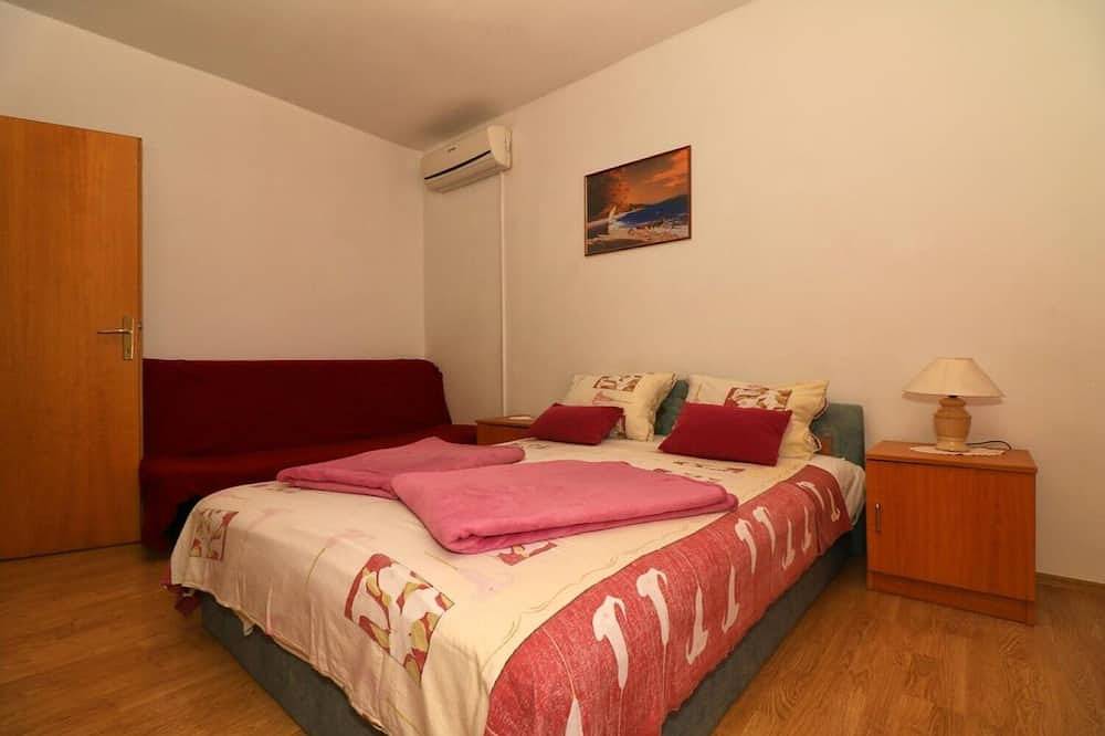 Entire apartment, Apartments Slavica (10704-A1) - Jezera - island Murter in Jezera, Murter