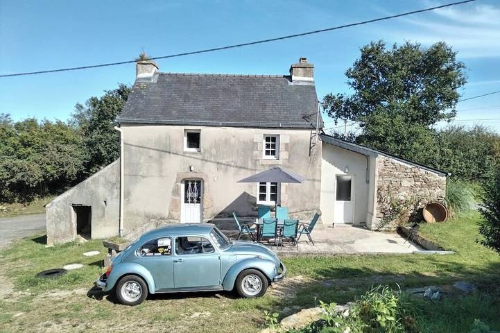 Location de vacances pour 5 personnes, avec jardin et terrasse à Saint-Derrien