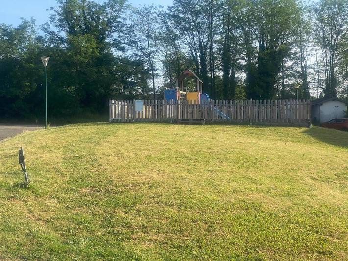 Parc de vacances pour 4 personnes, avec jardin et jacuzzi ainsi que piscine et terrasse, animaux acceptés à Cassen - 3