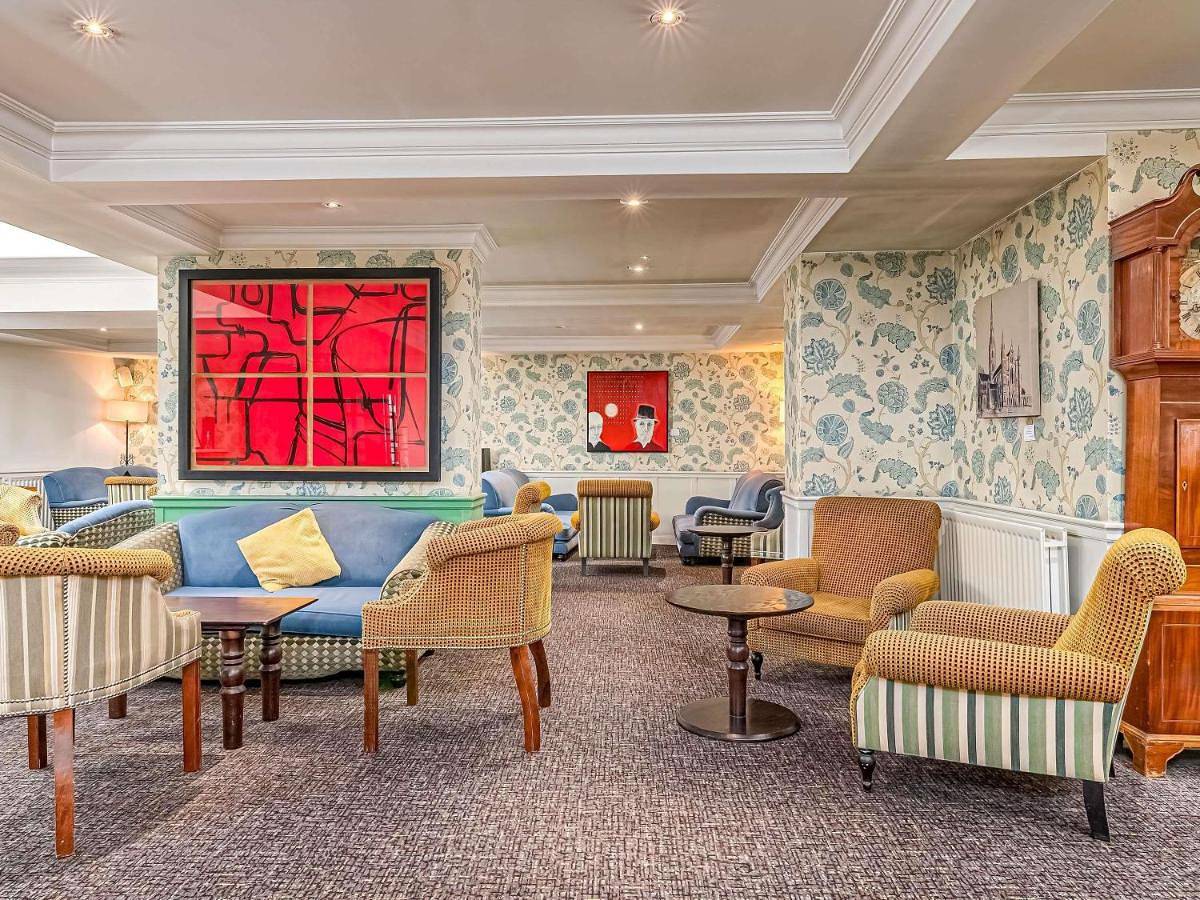 Mercure Salisbury White Hart Hotel & Apartments in Salisbury, Wiltshire