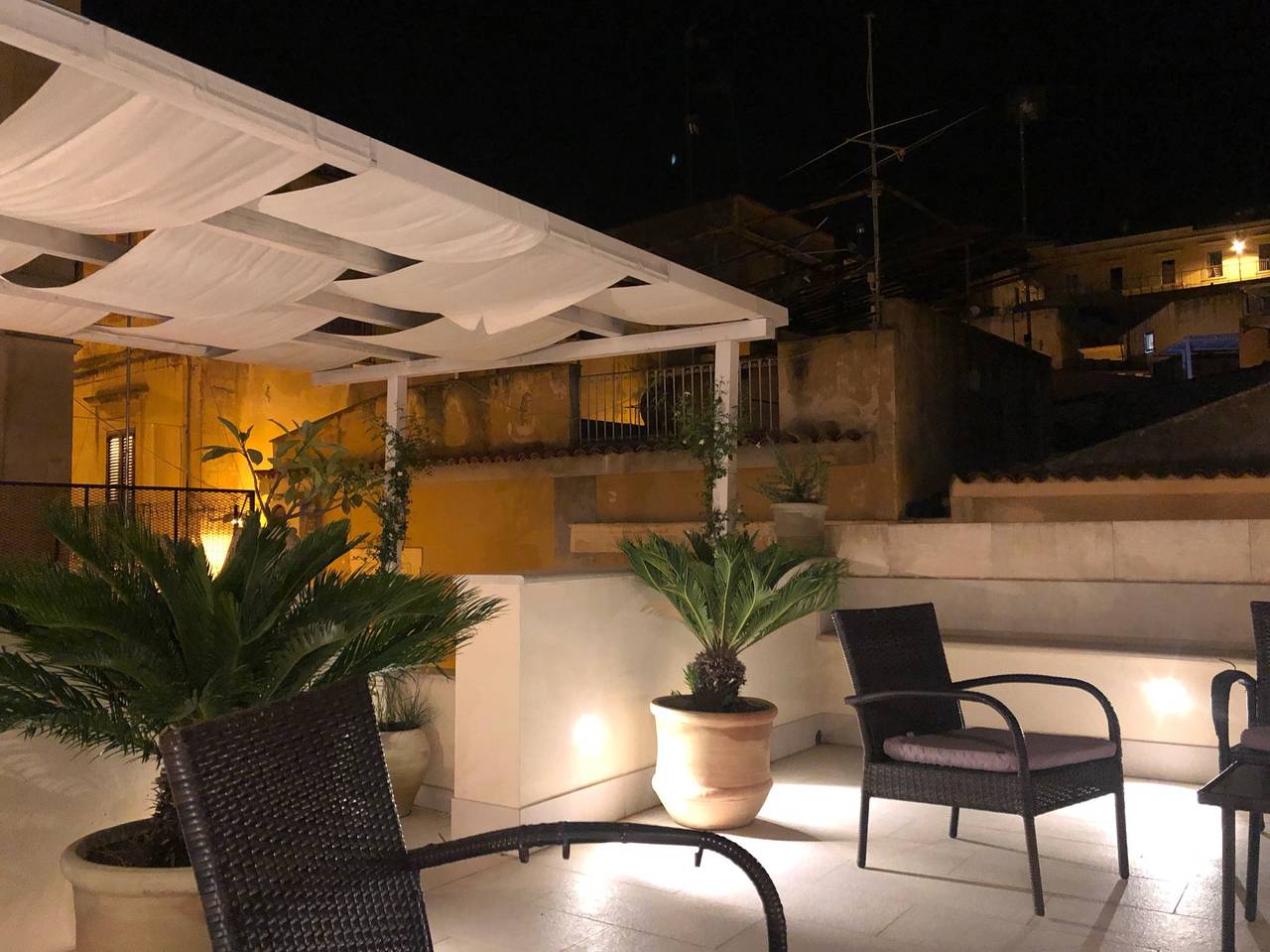 Casa Vacanza per 4 Persone in Noto, Noto e dintorni