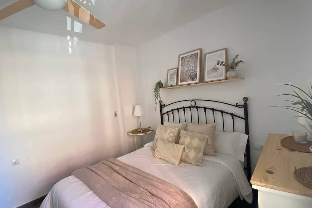 Apartamento entero, Apartment on the Beach Malvarrosa Cabañal, Ca Micaela- Wifi free, easy parking in La Malvarrosa, Valencia