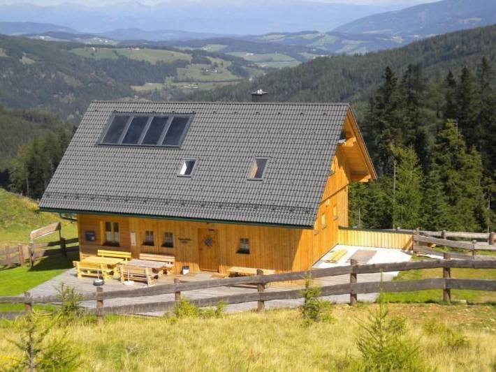 Ferienhaus für 14 Personen, mit Garten