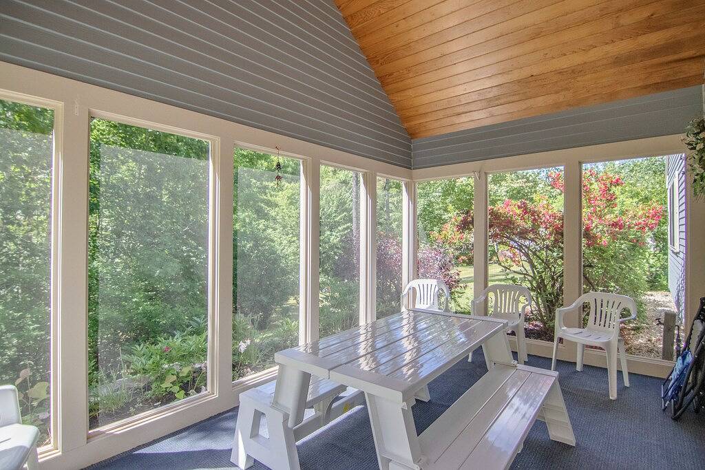 Picturesque Ski getaway close to Loon Mountain and Waterville Valley Ski Resorts in Thornton, Grafton County