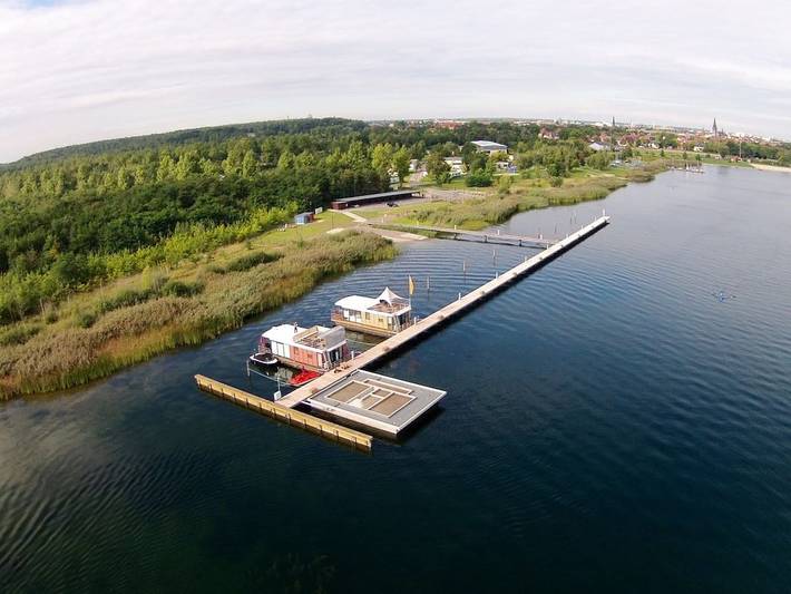 Hausboot mit 2 Schlafzimmer in Niemegk, Bitterfeld-Wolfen
