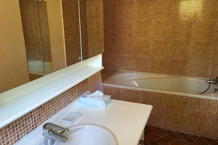 Gîte pour 6 personnes, avec balcon et jardin dans Plage du Débarquement (La Croix-Valmer) - 4