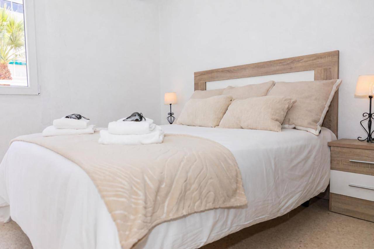 Apartamento entero, Four-Bedroom Deluxe Apartment in La Cala del Moral, Rincón de la Victoria