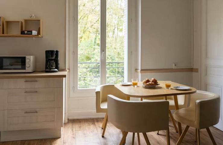 Gîte pour 2 personnes, avec vue et piscine dans Parc du Bois Vidal - 4