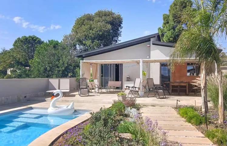 Appartamento vacanze per 8 persone, con giardino e piscina nonché panorama, con animali domestici - 1