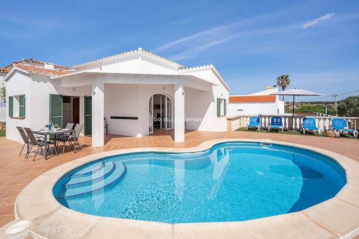 Villa pour 5 personnes, avec terrasse et jardin - 1