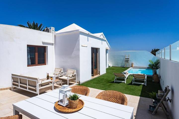 Casa rural para 6 personas, con terraza además de piscina y vistas, Se admiten mascotas en Arrecife - 2