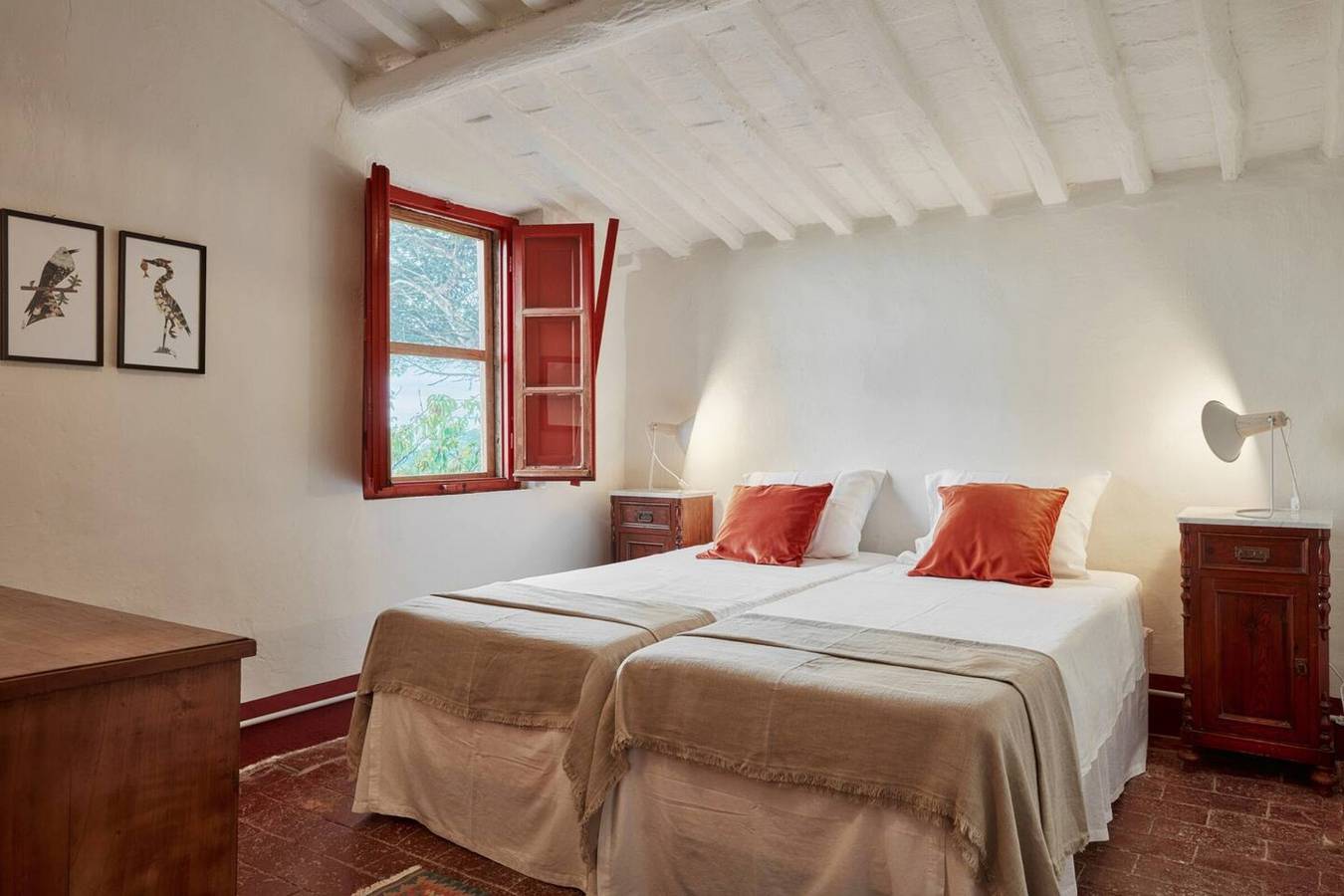 Hel lejlighed, Ferielejlighed for 6 personer med have in Lucca, Den Italienske Riviera