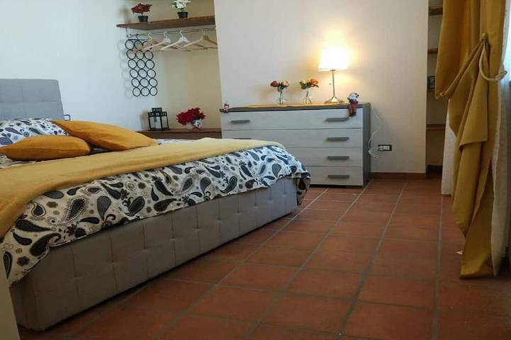 Appartement entier, Gregorius Diamerisma: terrasse panoramique in Naples, Province de Naples