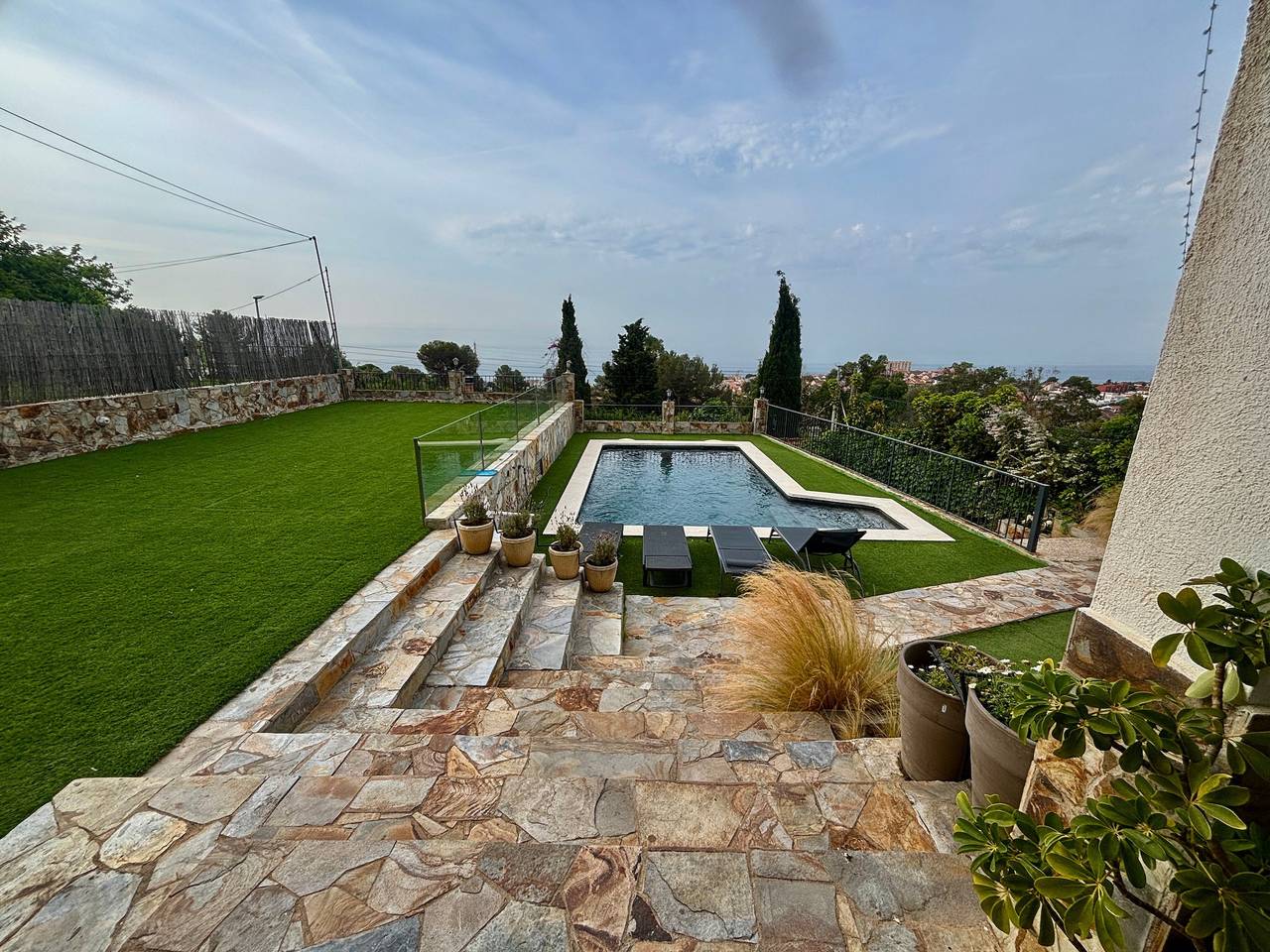 Maison de vacances « Villa Mar » avec vue sur mer, piscine privée et Wi-Fi in El Masnou, Costa del Maresme