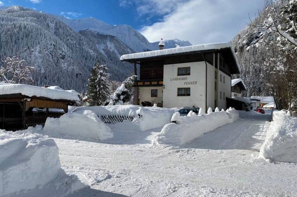 Ganze Wohnung, Landhaus Penker - Double room in Mallnitz, Nationalpark Hohe Tauern